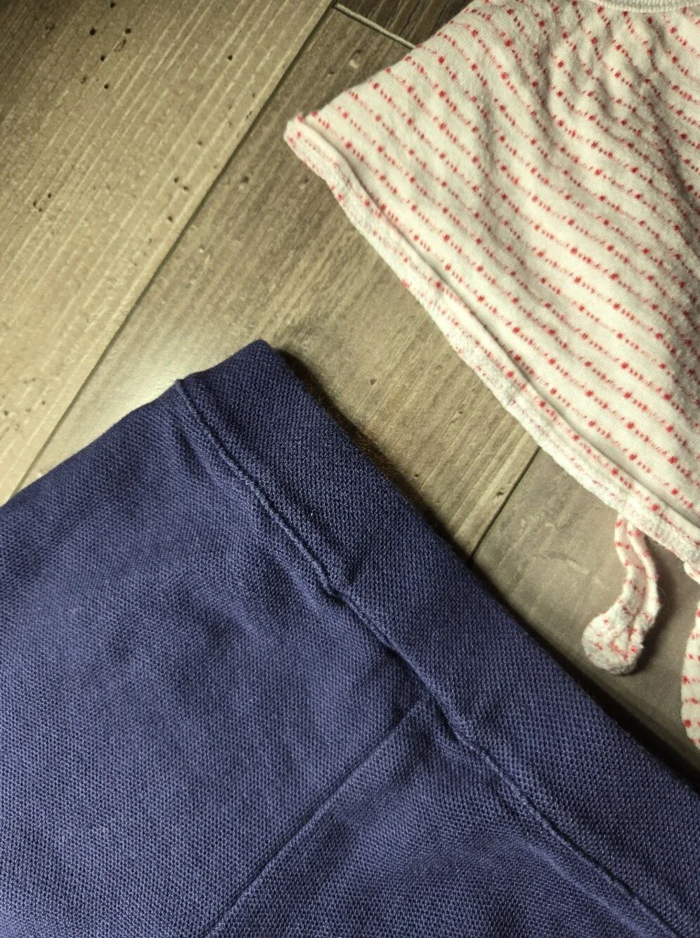 Baby Girl Red‑Striped Top & Navy Shorts Set – Size 12m / 6–12m